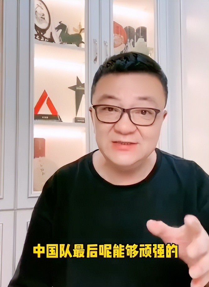 半小时过去了，五名患者依旧没有发现任何治疗效果。
